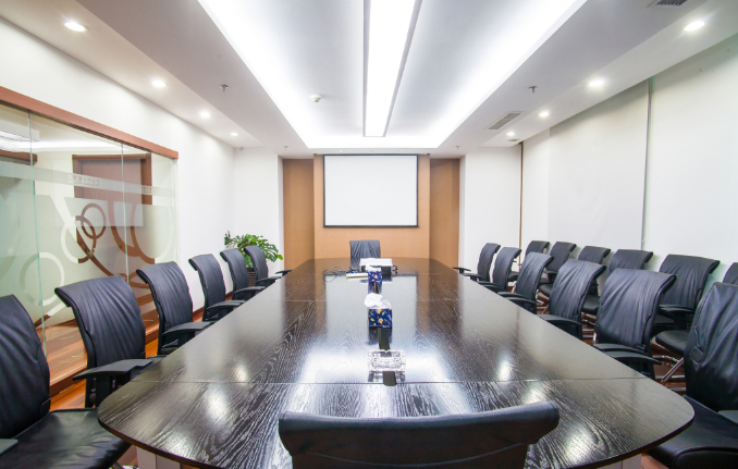 黑色桌子在上海辦公室裝修中的會(huì)議室應(yīng)用 黑色桌子在上海辦公室裝修中的會(huì)議室應(yīng)用