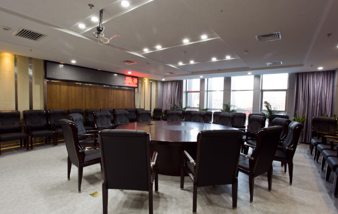 上海辦公室裝修設(shè)計(jì)的雙色之辯 上海辦公室裝修設(shè)計(jì)的雙色之辯