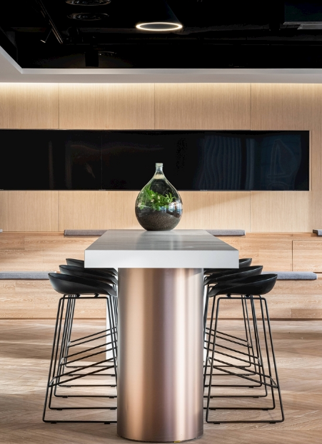 上海辦公室裝修設(shè)計(jì)：仙人掌擺放藝術(shù)，提升職場(chǎng)綠意與風(fēng)水