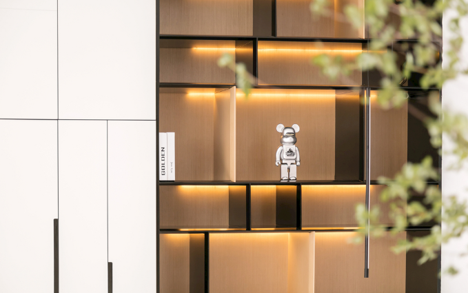 上海辦公室裝修設(shè)計，如何挑選照明燈飾讓工作更高效？